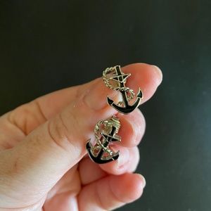 Pinup-style anchor earrings